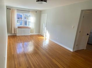 62-71A 81st St #1, Middle Village, NY 11379