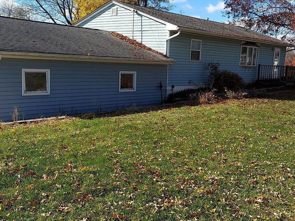 1st image of 862 270th St