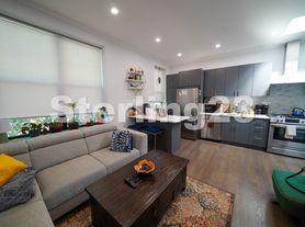 28-01 23rd Ave, Astoria, NY