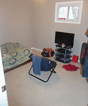 4th image of 1739 Greenfield Ave