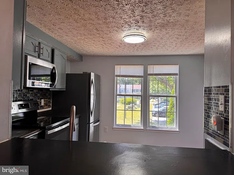 6917 Villa Del Rey Ct — Photo 4