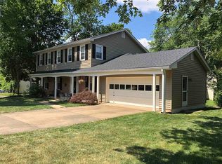 1546 Coat Ridge Rd, Herndon, VA 20170