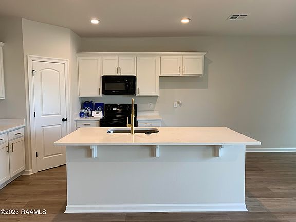 2nd image of 321 Cainwood Ct
