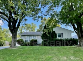 400 Bernhard Rd, Columbus, OH 43213