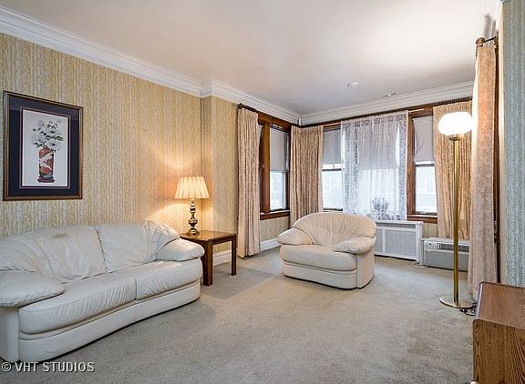 3rd image of 3315 W Cullom Ave