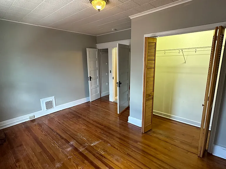 23 Albany Ave #2 — Photo 3