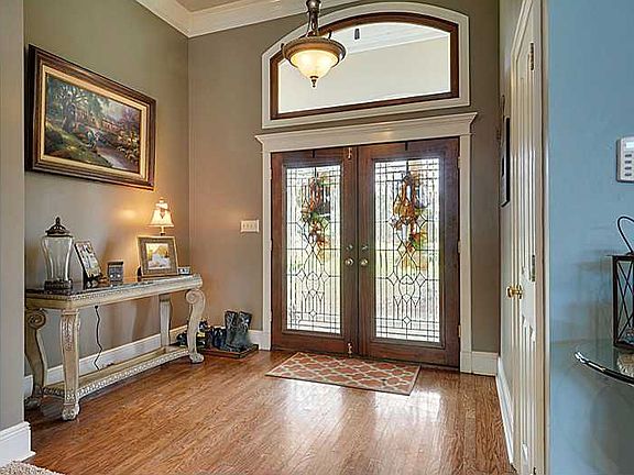 2nd image of 14125 Longwood Cir