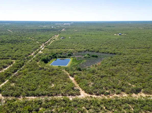 1799 shumaca, Carrizo Springs, TX 78834