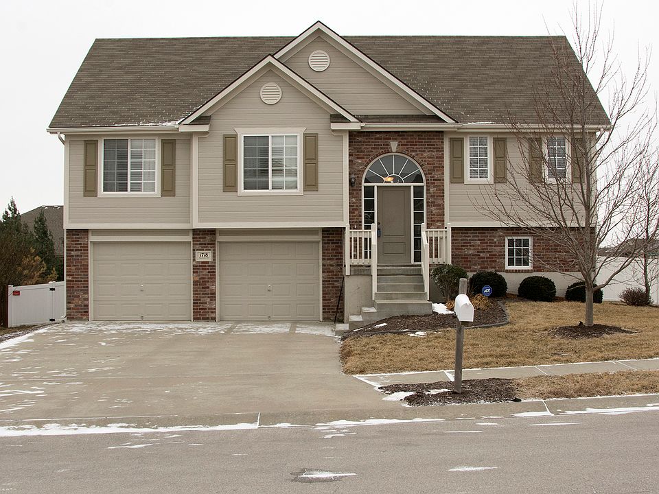 1st image of 1718 NW Nicholas Dr