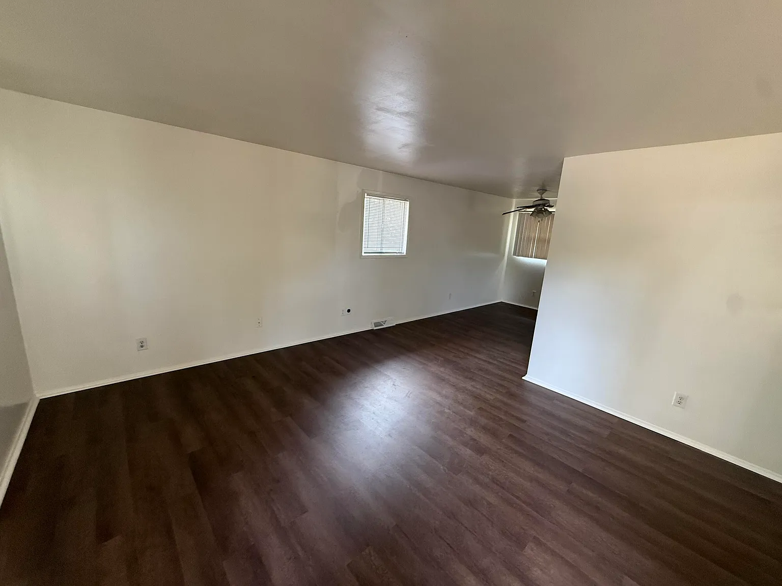 3 bed, 1.5 bath, 1863 sqft, $1,650 — Photo 2