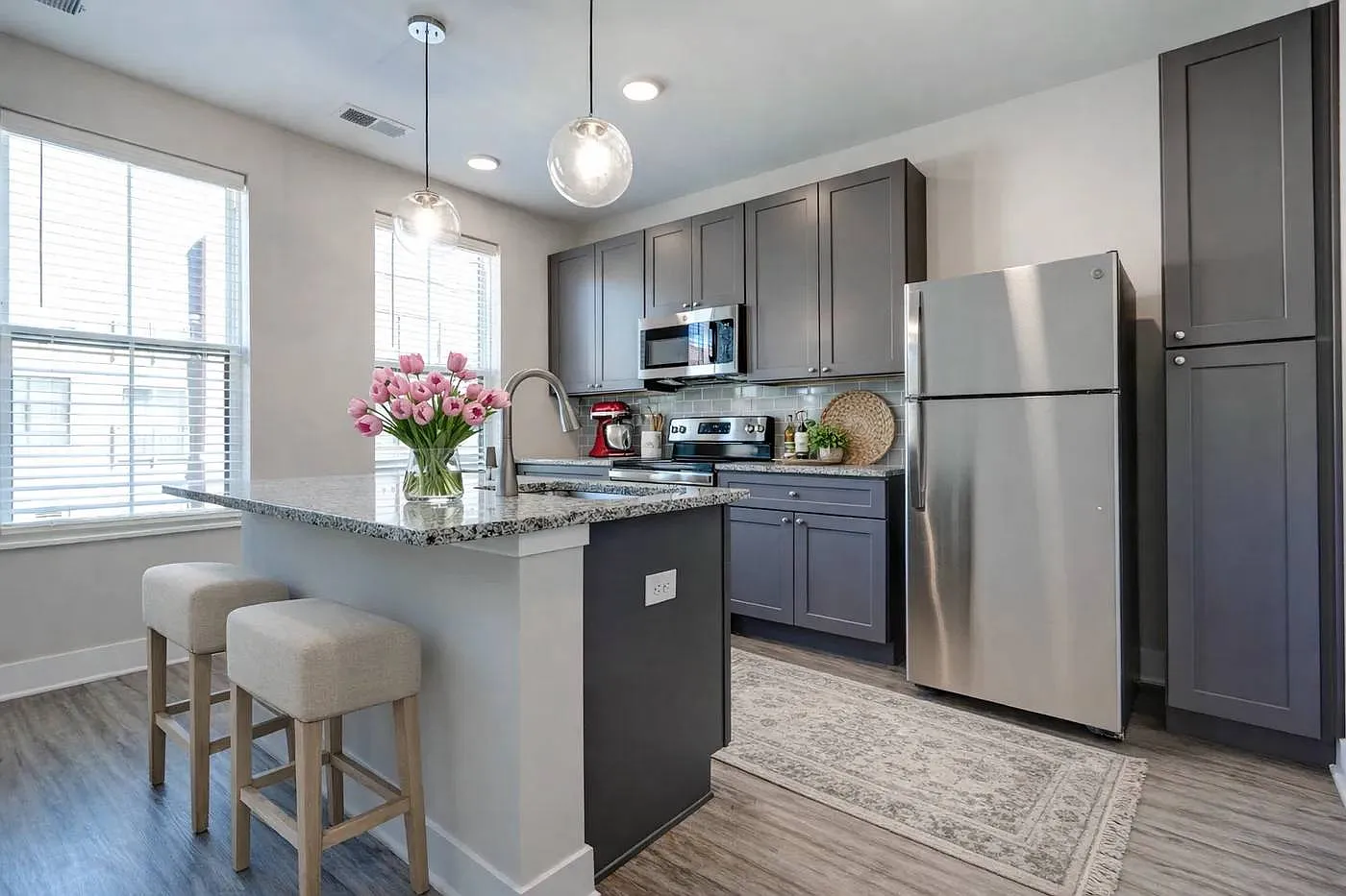 Ogden Apartments — Photo 4