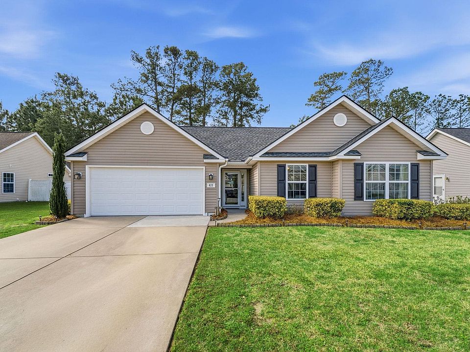 1st image of 421 Carolina Woods Dr.