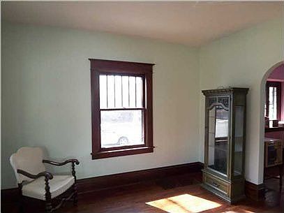 1st image of 701 Lincoln Ave NW