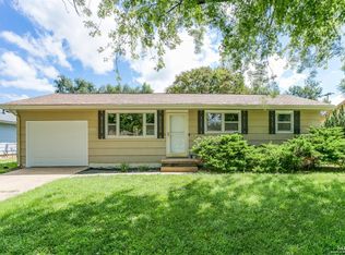 2559 Robin Rd, Salina, KS 67401