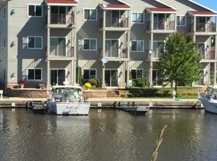 20 Shanty Rd, Algoma, WI 54201