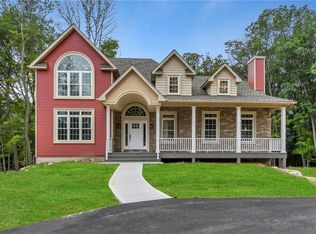 23 Winding Ln, Central Valley, NY 10917