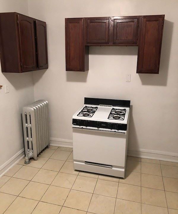 1st image of 7953 S St Lawrence Ave #1