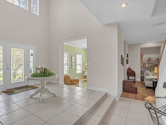 3rd image of 387 Saint Johns Golf Dr