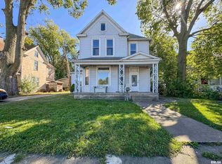 1116 Broadway St, Pekin, IL