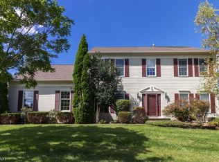 1157 Monroe Dr, Stewartsville, NJ 08886