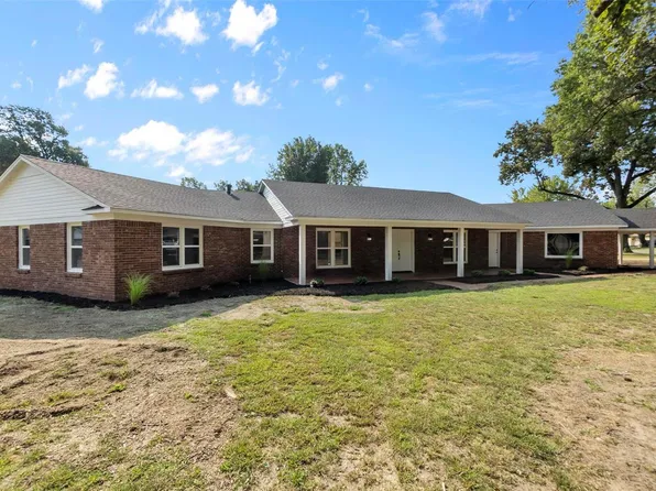 926 W Baker Dr, Kennett, MO 63857
