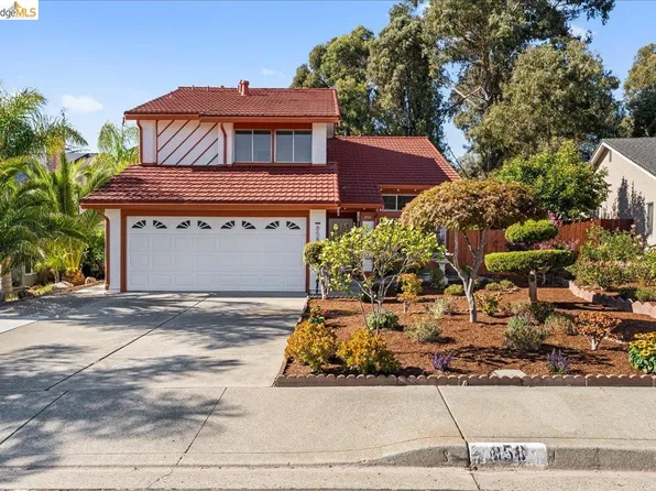 858 Coral Ridge Cir, Rodeo, CA 94572