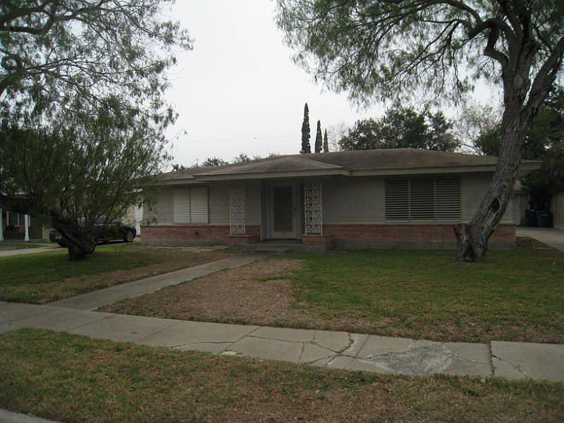 1st image of 1017 Coral Pl