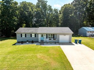 725 Beech St, Yadkinville, NC 27055