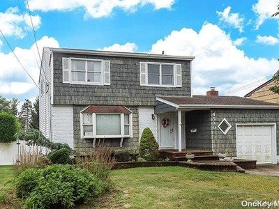 4590 Merrick Road, Massapequa, NY, 11758
