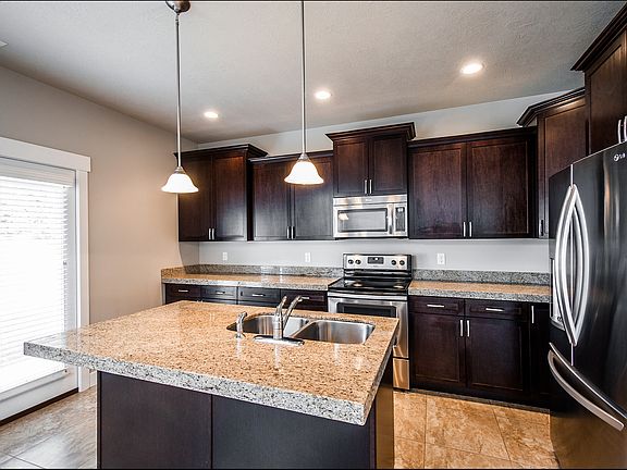 5th image of 1772 W Park Willow Way