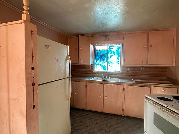 2nd image of 514 Anita Dr
