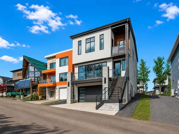 49 S Rockhaven Grn NW, Calgary, AB T3G 0C5