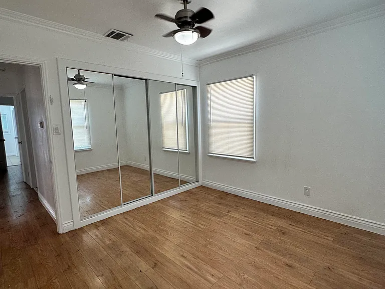 201 E Ralph St — Photo 11