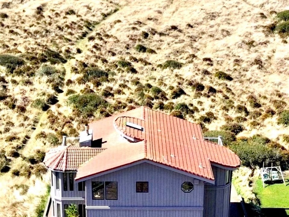 1st image of 1101 Ocean Shores Boulevard SW