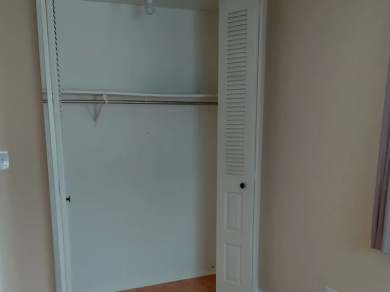 1538 Coloma Ct N — Photo 16