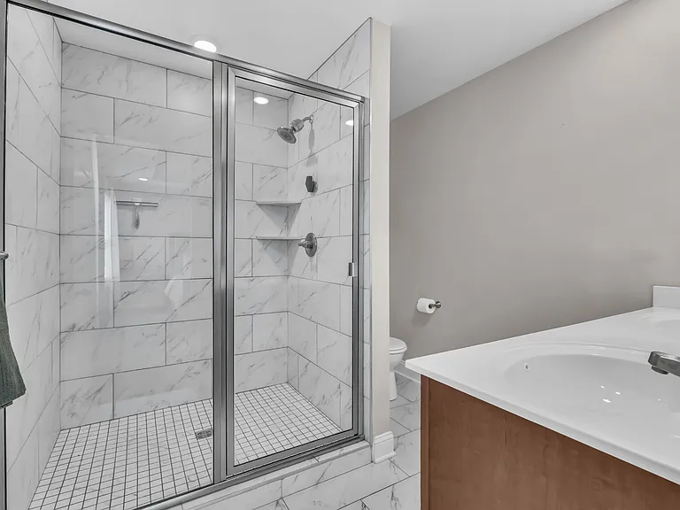 516 Castle Pinckney Ln — Photo 10