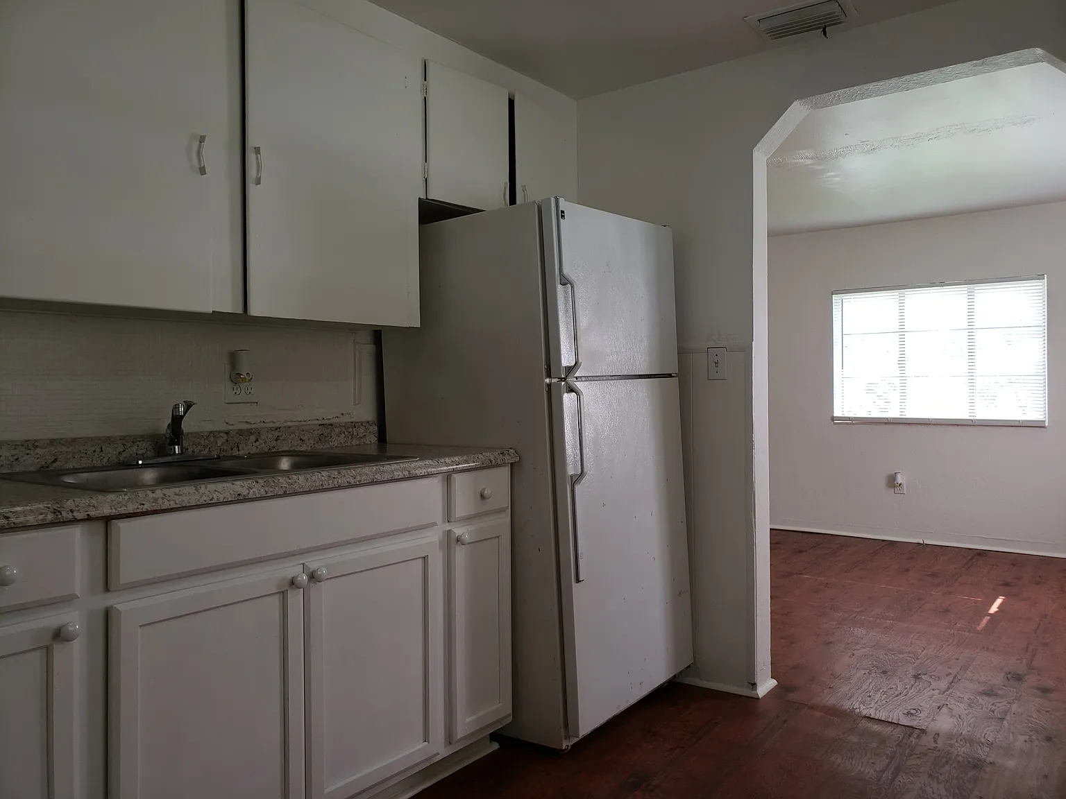 2 bed, 616 sqft, $1,395 — Photo 3