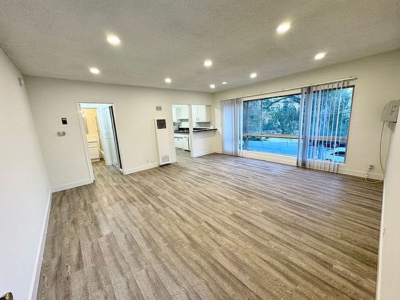 5th image of 3317 Keystone Ave APT 4