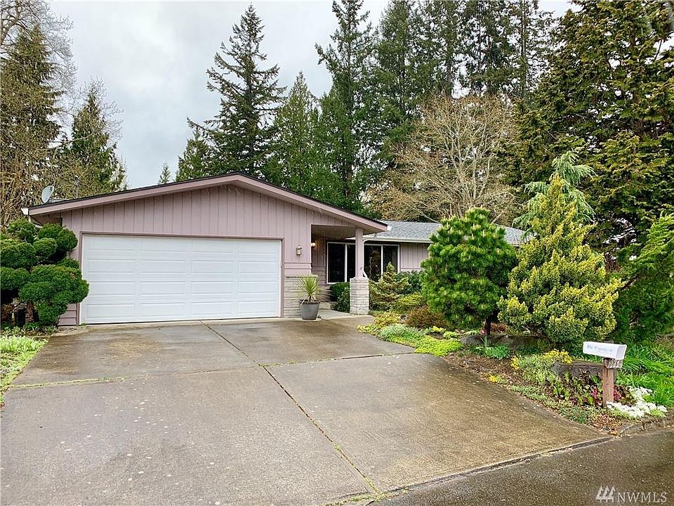 1st image of 1003 Lake Terrace Dr SW