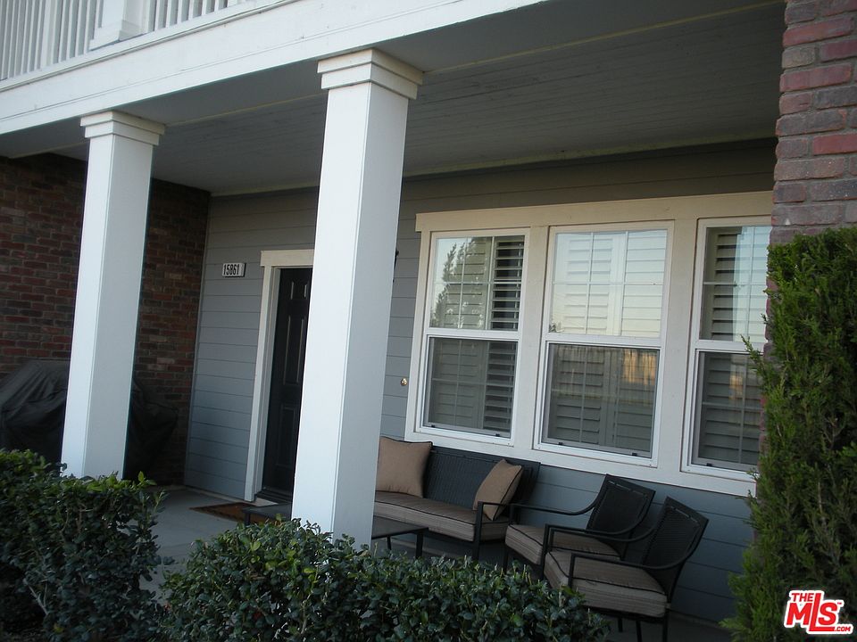 2nd image of 15861 Fountain Ln