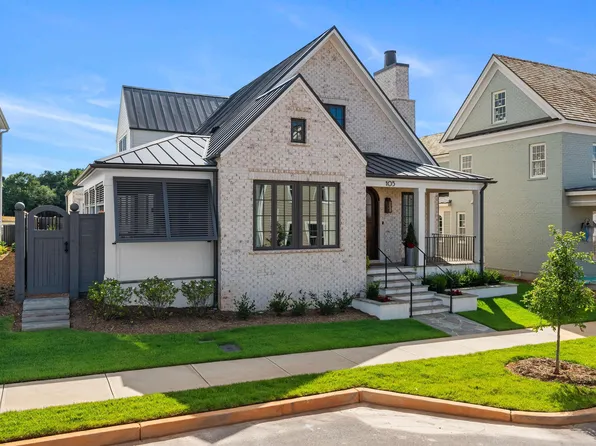 105 Burriss Dr, Greenville, SC 29615