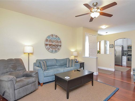 3rd image of 7590 Meadow Lakes Dr #4