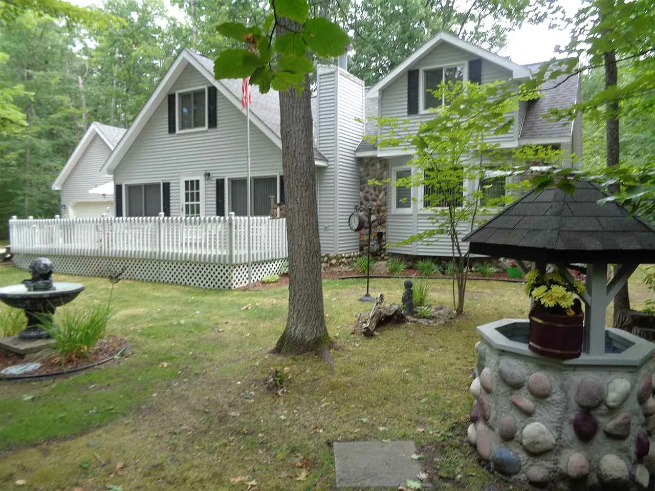 106 Black Squirrel Ct photo 1