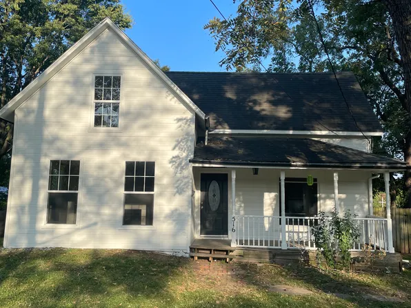 516 N Independence St, Pleasant Hill, MO 64080