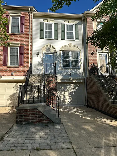 7811 Colonial Springs Blvd Photo 1