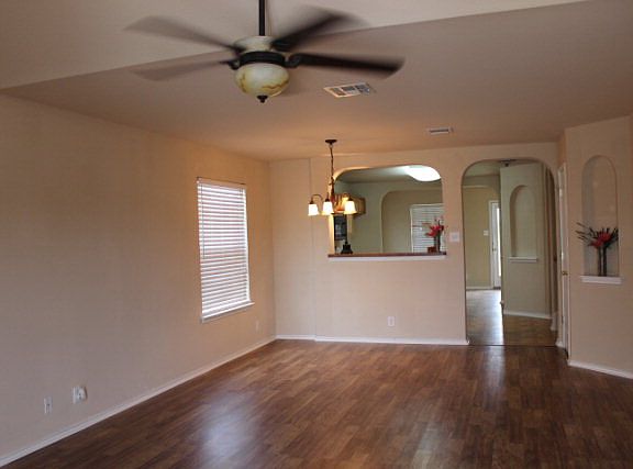 3rd image of 346 Tanager Dr