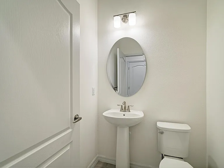 2206 Washington Palm Ct — Photo 16