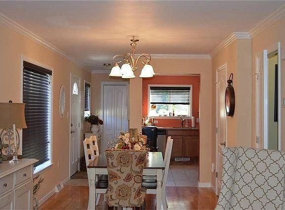 5th image of 9 Edison Ave