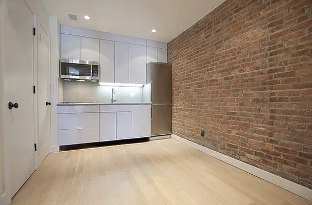 Rented by REAL New York | media 10