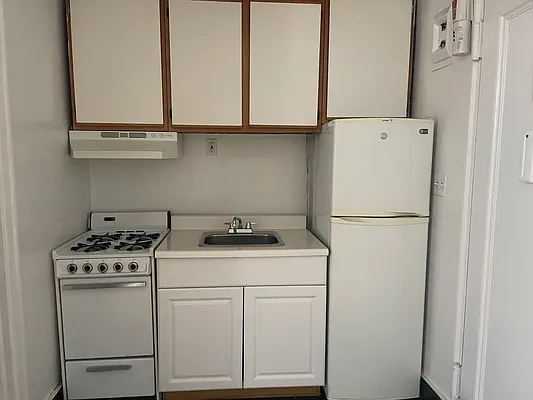 Rented by Melissa Conanan, LREB | media 9